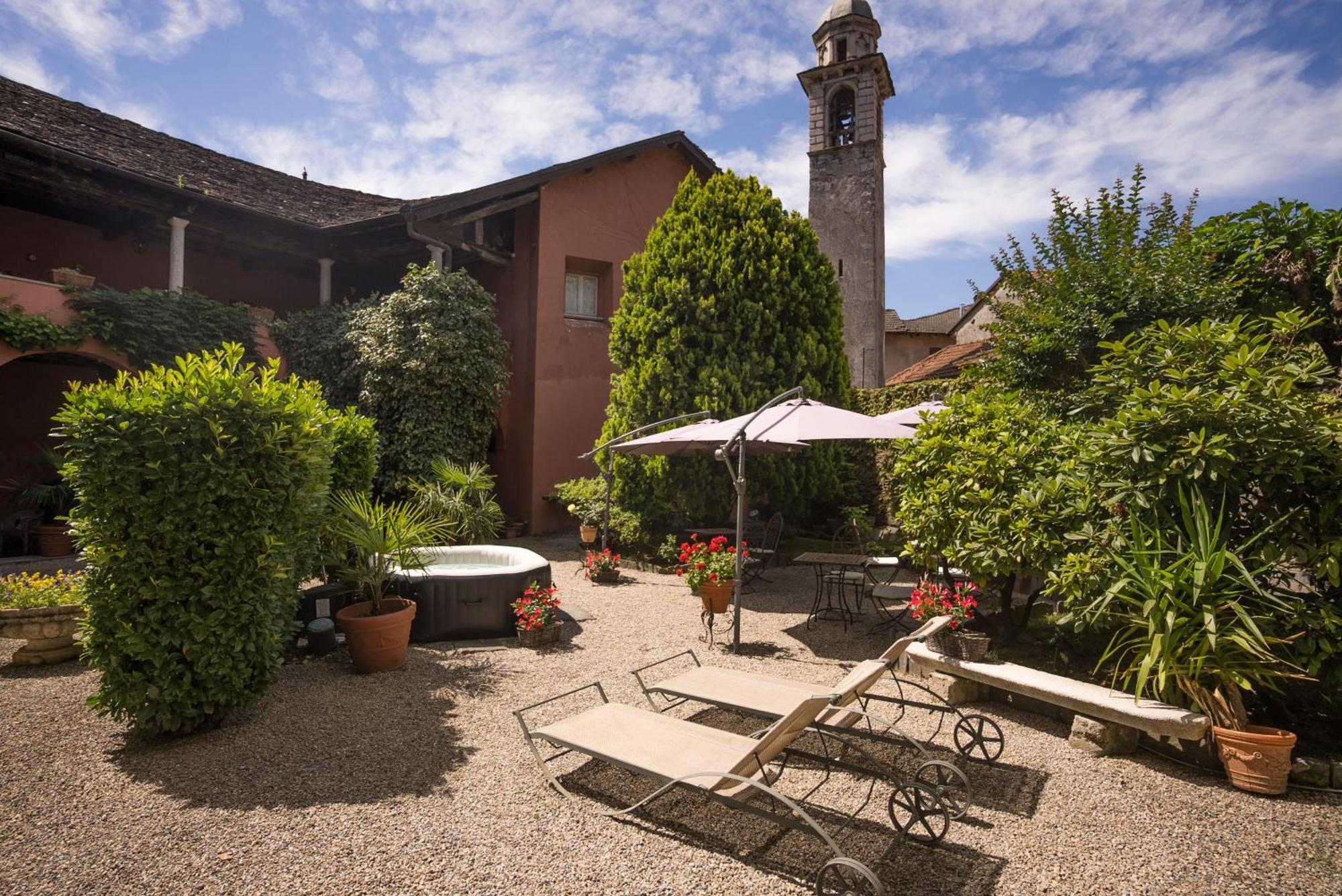 B&B Locanda Tempi Lontani Adults Only Орта Сан Джулио Екстериор снимка