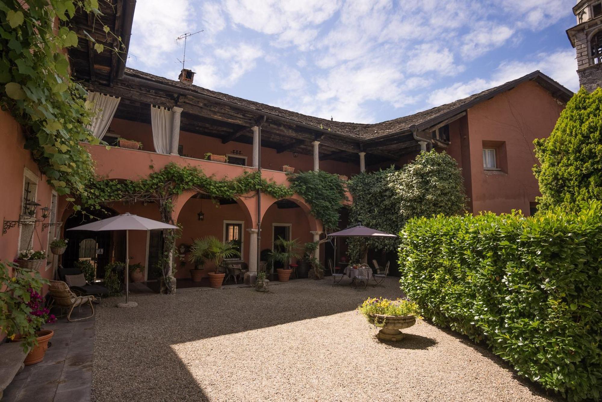 B&B Locanda Tempi Lontani Adults Only Орта Сан Джулио Екстериор снимка