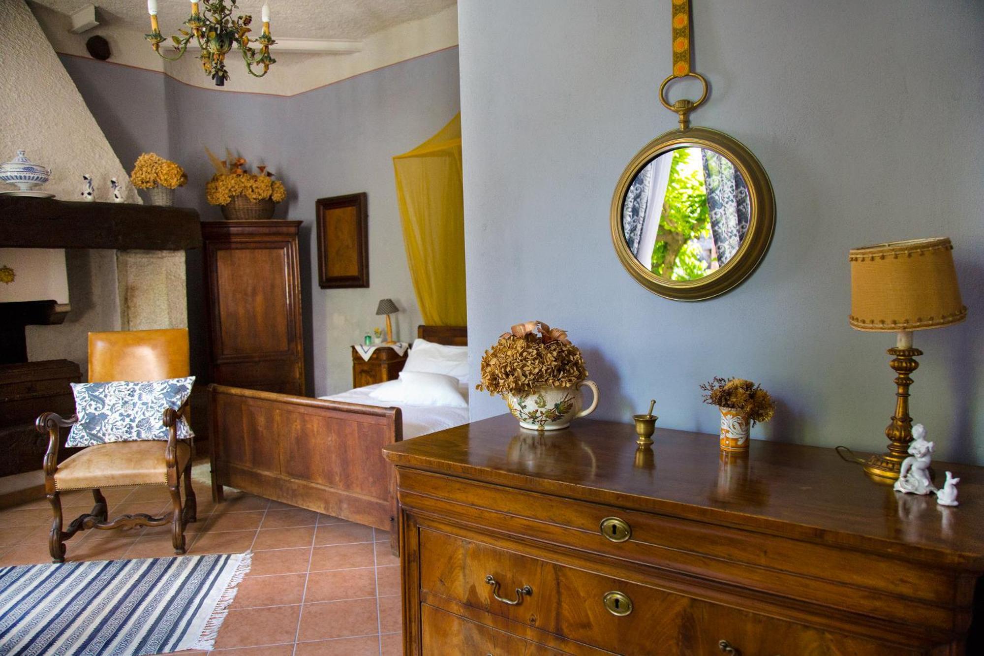 B&B Locanda Tempi Lontani Adults Only Орта Сан Джулио Стая снимка