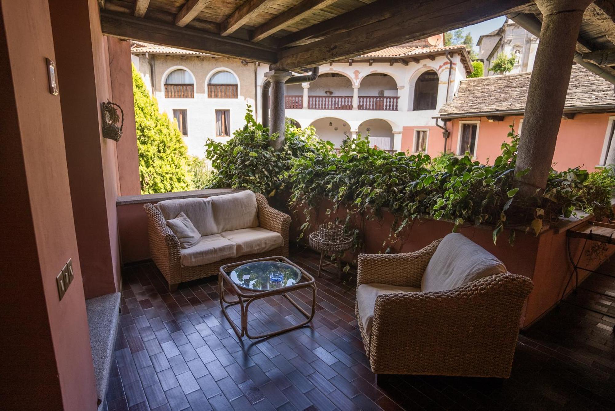 B&B Locanda Tempi Lontani Adults Only Орта Сан Джулио Екстериор снимка